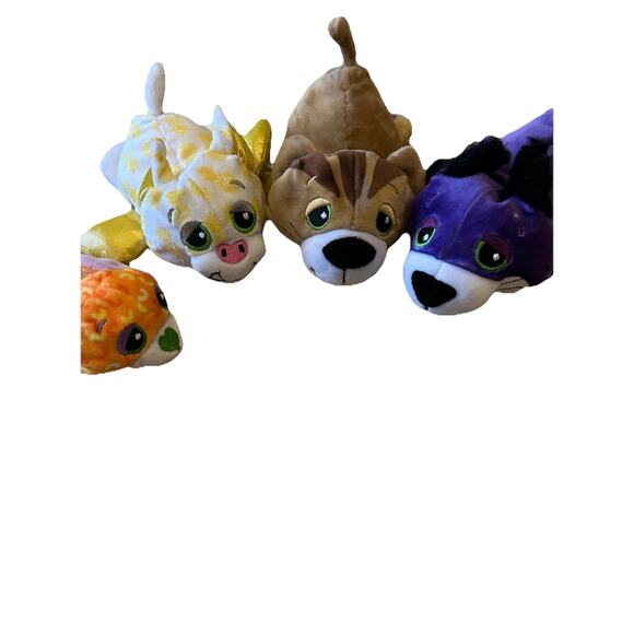 Lot Of 4 Cutetitos Fruititos Fox calico Cat mac cheese goldito bat Bean Plush - Picture 1 of 15